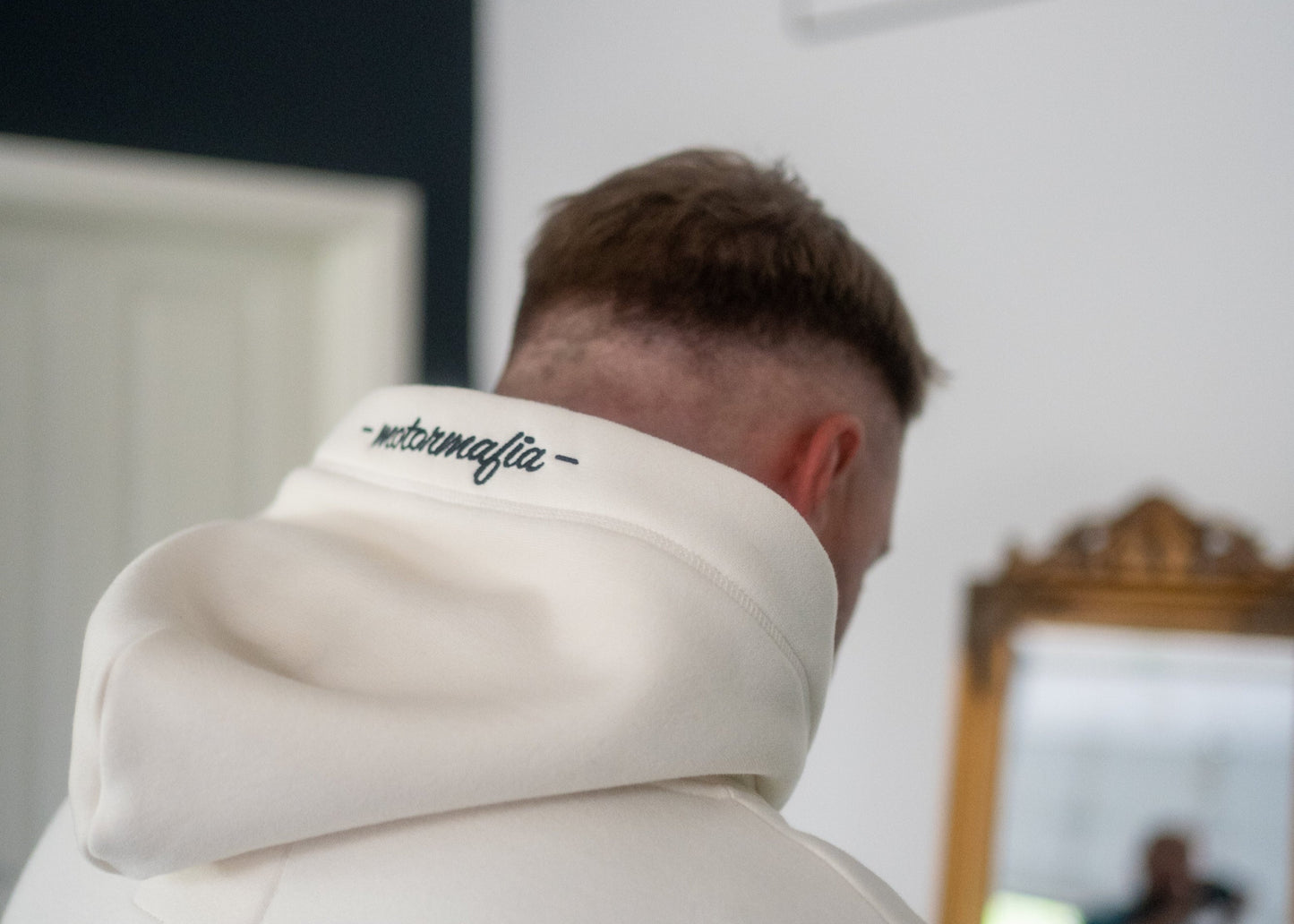 BASIC HOODIE CREME